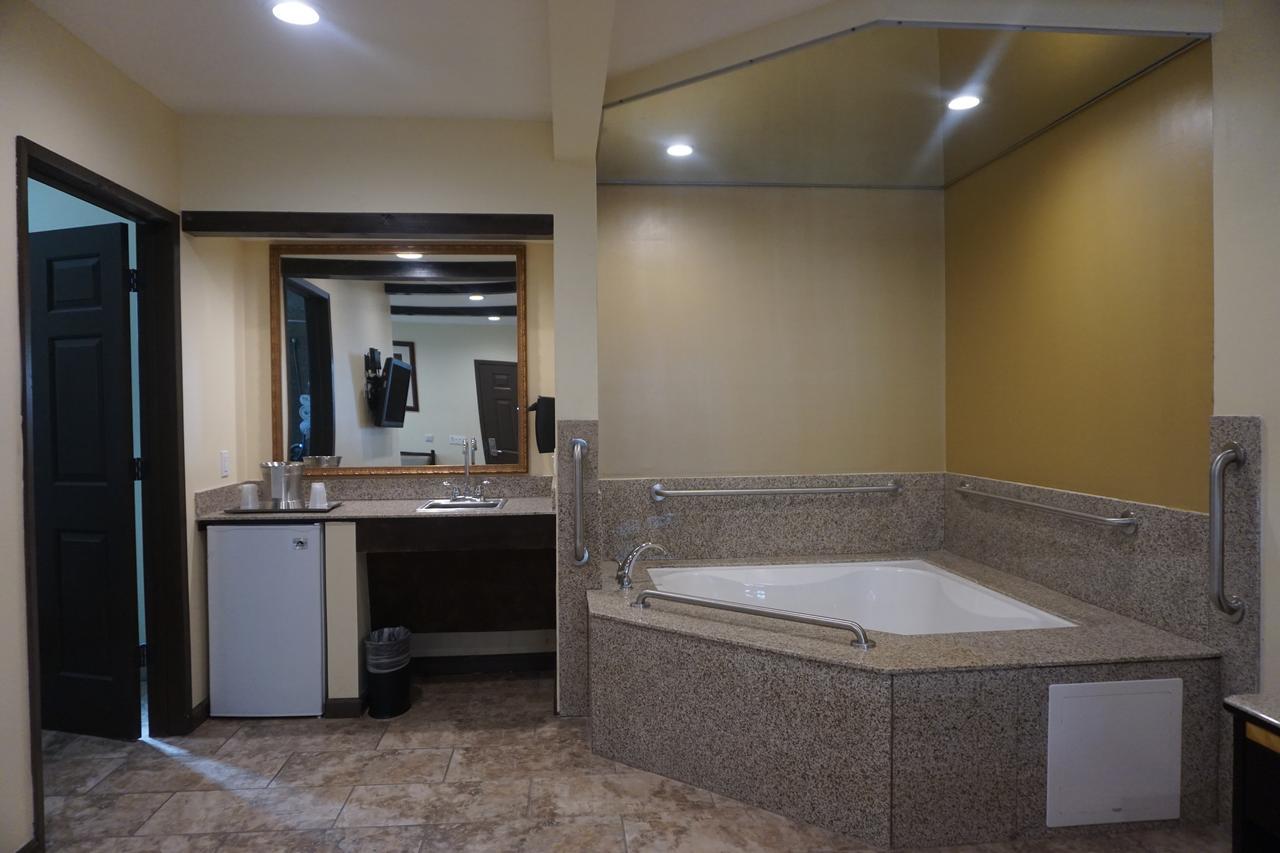 Tuscan Garden Inn Лос Анджелис Екстериор снимка