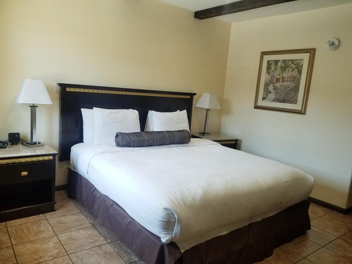 Tuscan Garden Inn Лос Анджелис Екстериор снимка