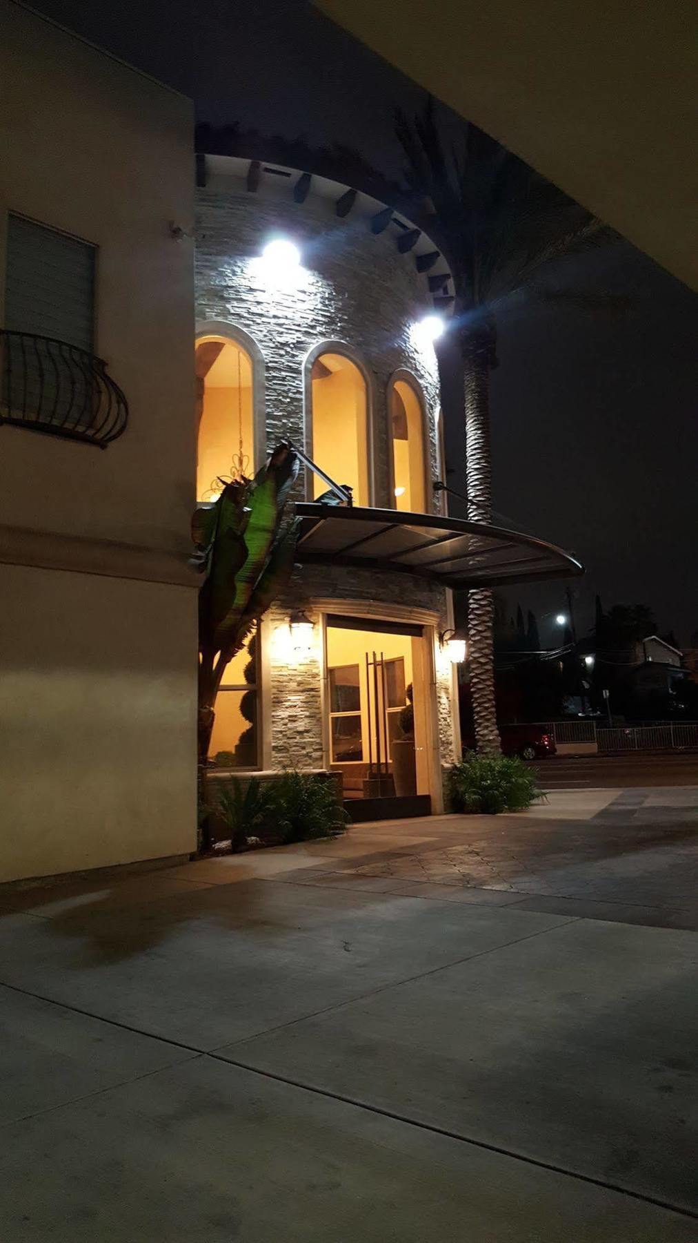 Tuscan Garden Inn Лос Анджелис Екстериор снимка