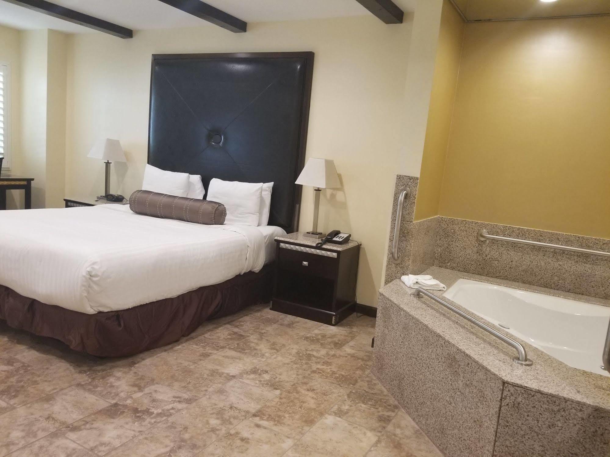 Tuscan Garden Inn Лос Анджелис Екстериор снимка